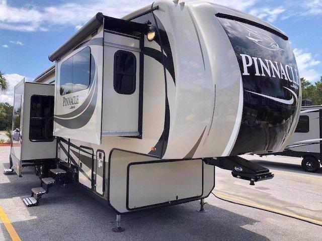 2017 Jayco PINNACLE 38FL 2017 Jayco PINNACLE 38FL