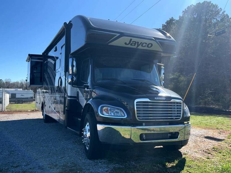 2022 Jayco SENECA 37K 2022 Jayco SENECA 37K