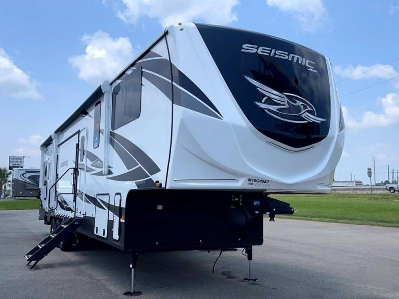 2021 Jayco SEISMIC 4212 2021 Jayco SEISMIC 4212