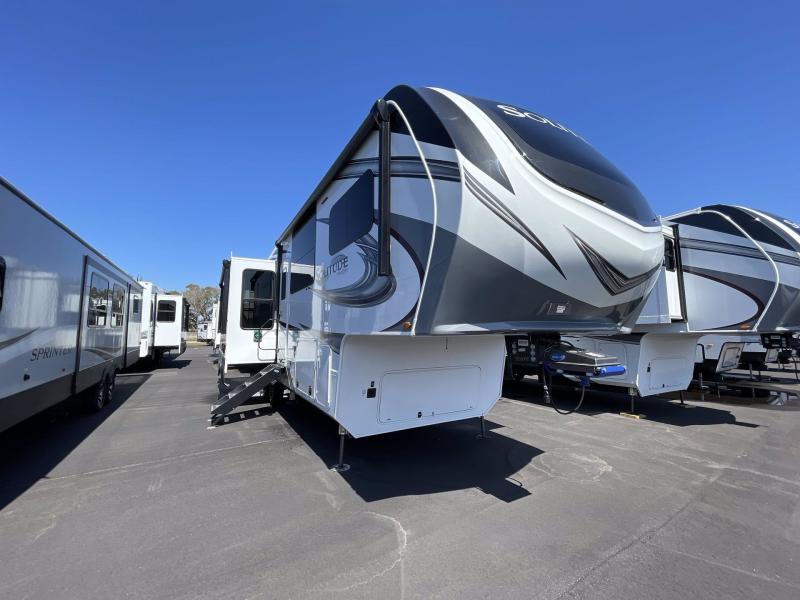 2022 Grand Design RV SOLITUDE 280RK-R 2022 Grand Design RV SOLITUDE 280RK-R