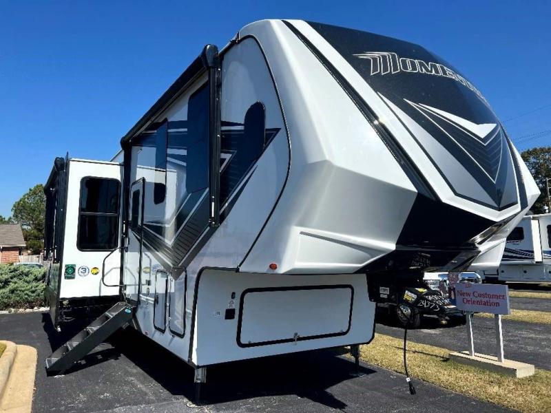 2023 Grand Design RV MOMENTUM 395MS-R 2023 Grand Design RV MOMENTUM 395MS-R