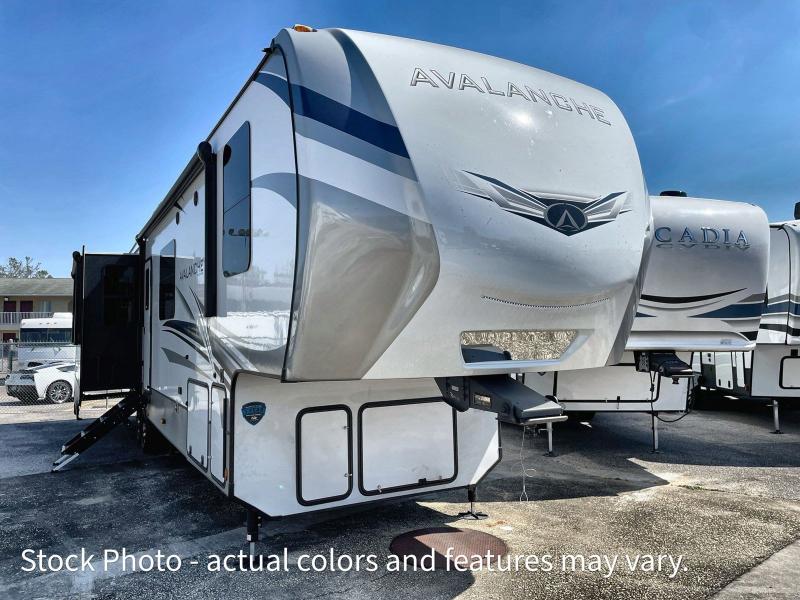 2022 Keystone RV AVALANCHE 372MB 2022 Keystone RV AVALANCHE 372MB