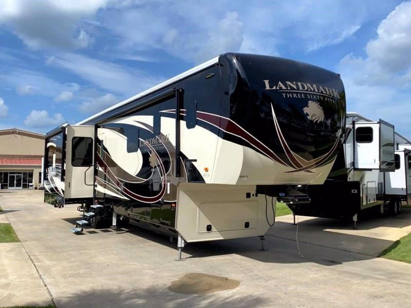 2017 Heartland RV LANDMARK NEWPORT 2017 Heartland RV LANDMARK NEWPORT