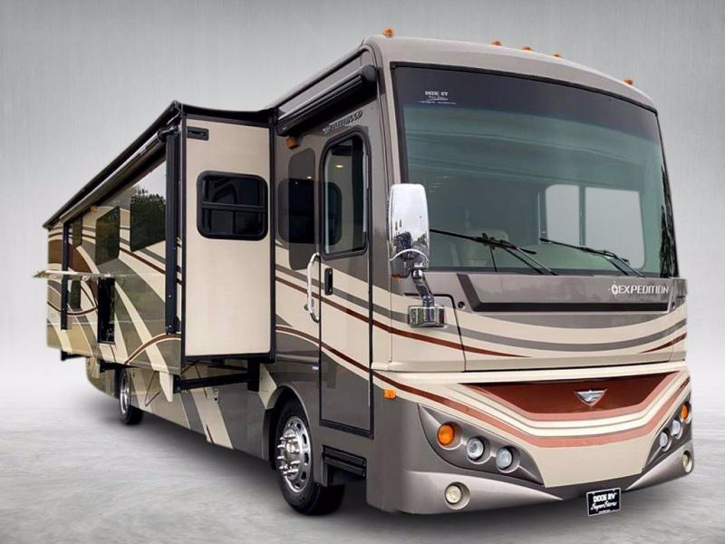 2015 Fleetwood RV EXPEDITION 38B 2015 Fleetwood RV EXPEDITION 38B