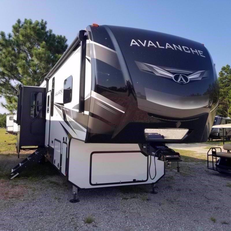 2021 Keystone RV AVALANCHE 395BH 2021 Keystone RV AVALANCHE 395BH