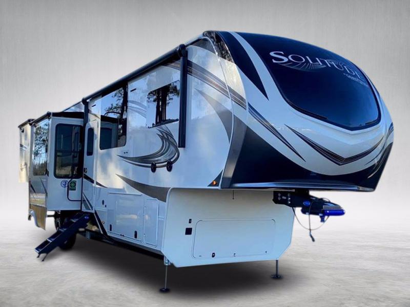 2021 Grand Design RV SOLITUDE 390RK-R 2021 Grand Design RV SOLITUDE 390RK-R