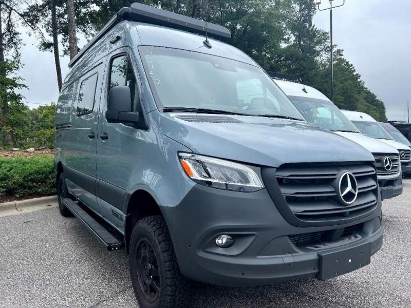 2023 Winnebago REVEL 44E 2023 Winnebago REVEL 44E