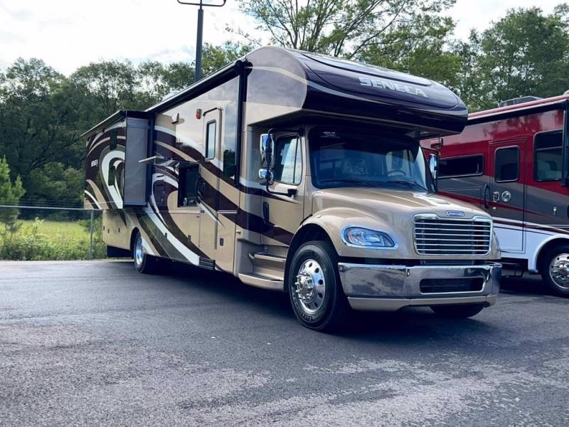 2014 Jayco SENECA 37FS 2014 Jayco SENECA 37FS