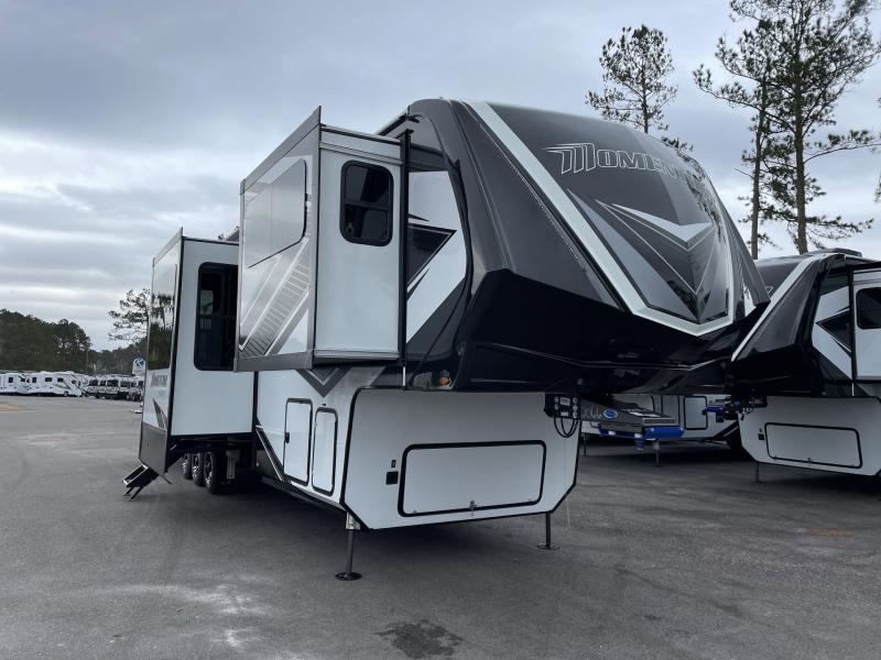 2022 Grand Design RV MOMENTUM 376THS-R 2022 Grand Design RV MOMENTUM 376THS-R