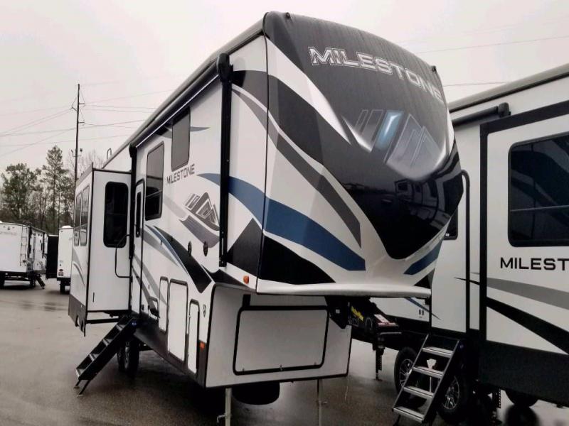 2021 Heartland RV MILESTONE 326RL 2021 Heartland RV MILESTONE 326RL