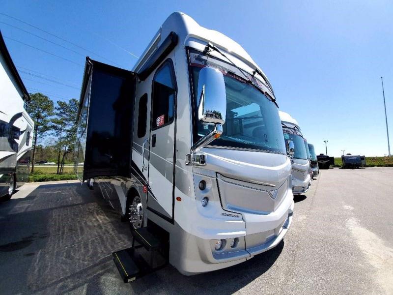2021 Fleetwood RV DISCOVERY LXE 44H 2021 Fleetwood RV DISCOVERY LXE 44H