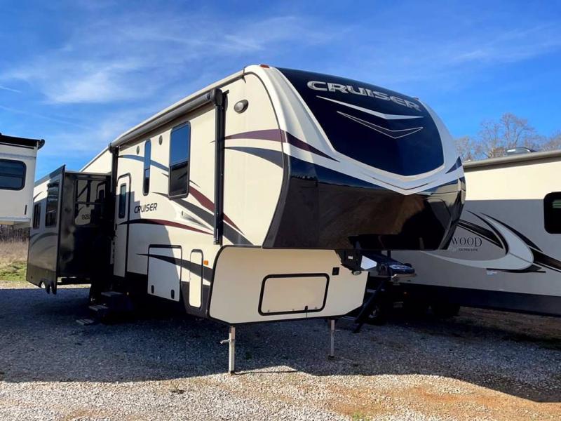 2018 Crossroads RV CRUISER 3391RL 2018 Crossroads RV CRUISER 3391RL