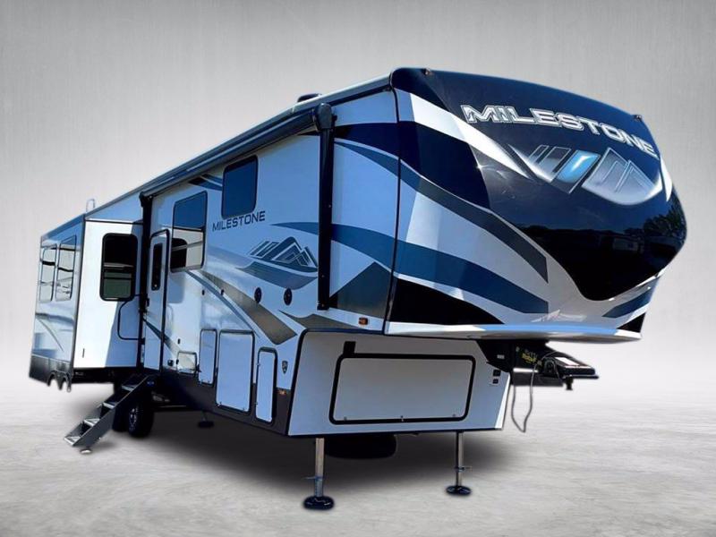 2021 Heartland RV MILESTONE 326RL 2021 Heartland RV MILESTONE 326RL