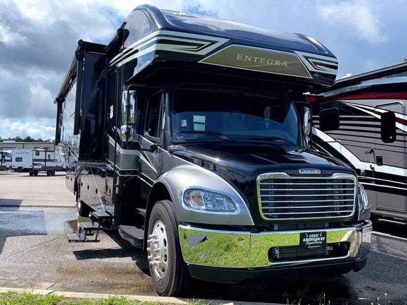 2022 Entegra Coach ACCOLADE 37L 2022 Entegra Coach ACCOLADE 37L