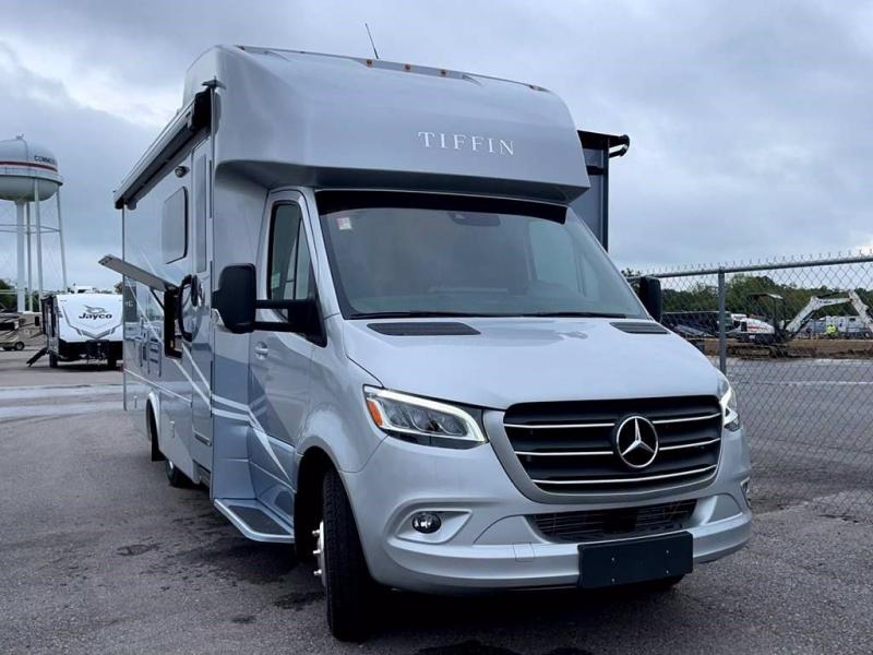 2022 Tiffin Motorhomes WAYFARER 25 RW 2022 Tiffin Motorhomes WAYFARER 25 RW
