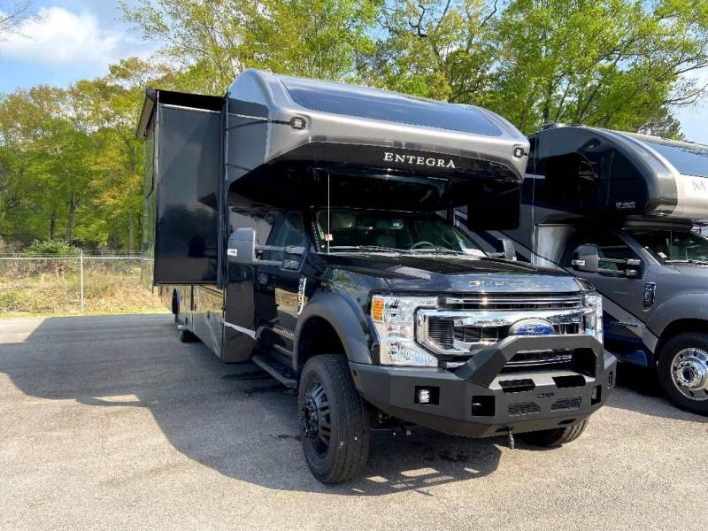 2023 Entegra Coach ACCOLADE XT 35L 2023 Entegra Coach ACCOLADE XT 35L