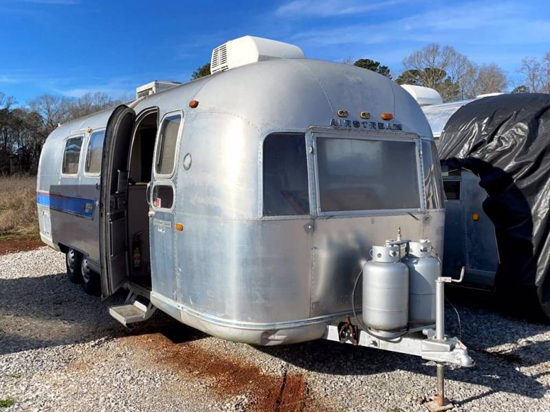 1969 Airstream AMBASSADOR AMB 1969 Airstream AMBASSADOR AMB