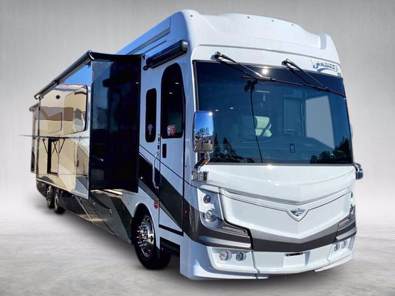 2021 Fleetwood RV DISCOVERY LXE 44H 2021 Fleetwood RV DISCOVERY LXE 44H