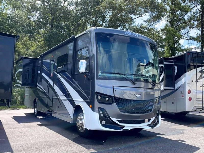 2022 Fleetwood RV FORTIS 32RW 2022 Fleetwood RV FORTIS 32RW