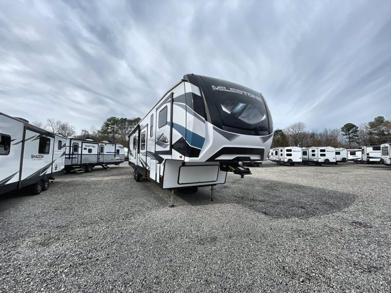 2022 Heartland RV MILESTONE 370FLMB 2022 Heartland RV MILESTONE 370FLMB