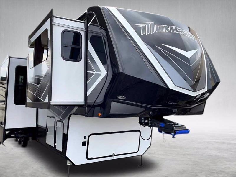 2021 Grand Design RV MOMENTUM 376THS-R 2021 Grand Design RV MOMENTUM 376THS-R