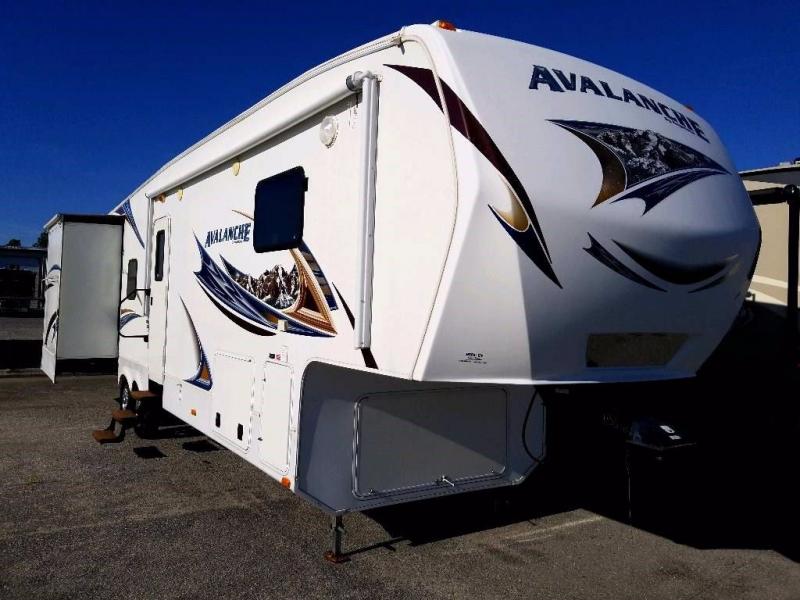 2013 Keystone RV Avalanche 345TG 2013 Keystone RV Avalanche 345TG