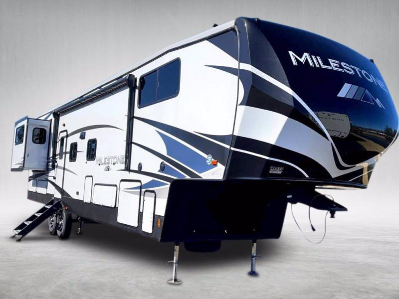 2019 Heartland RV MILESTONE 360RD 2019 Heartland RV MILESTONE 360RD