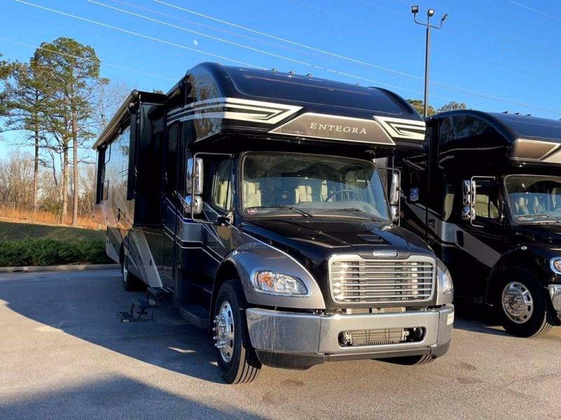 2022 Entegra Coach ACCOLADE 37L 2022 Entegra Coach ACCOLADE 37L