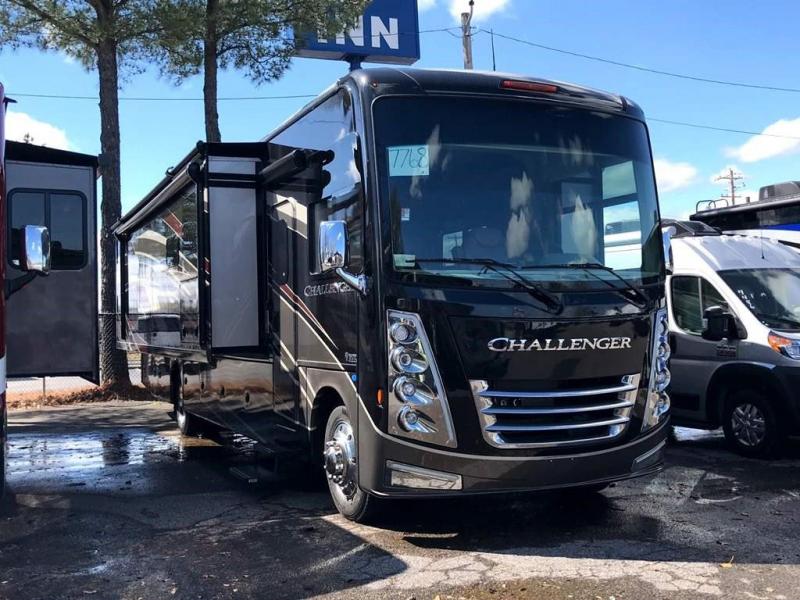 2022 Thor Motor Coach CHALLENGER 37FH 2022 Thor Motor Coach CHALLENGER 37FH