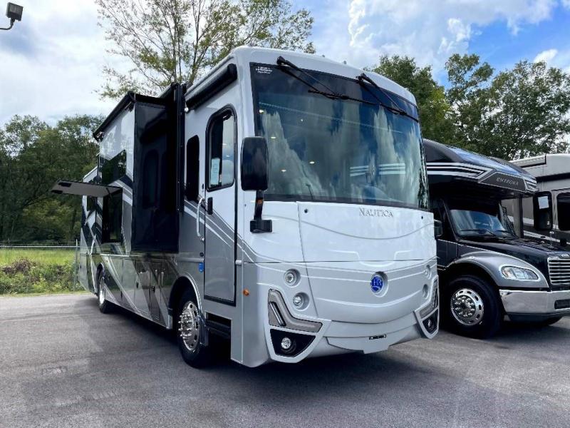 2021 Holiday Rambler NAUTICA 33TL 2021 Holiday Rambler NAUTICA 33TL