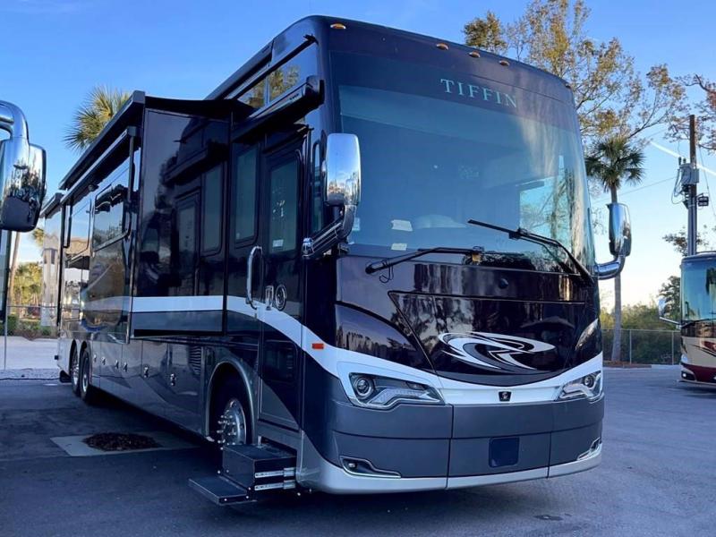 2022 Tiffin Motorhomes ALLEGRO BUS 45 FP 2022 Tiffin Motorhomes ALLEGRO BUS 45 FP
