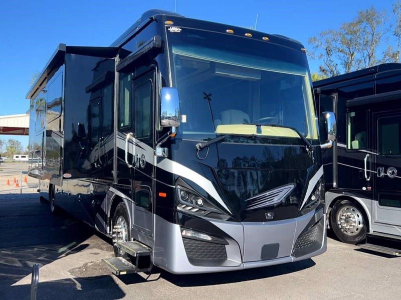 2022 Tiffin Motorhomes PHAETON 40 IH 2022 Tiffin Motorhomes PHAETON 40 IH