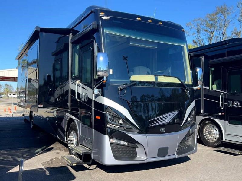 2022 Tiffin Motorhomes PHAETON 40 IH 2022 Tiffin Motorhomes PHAETON 40 IH