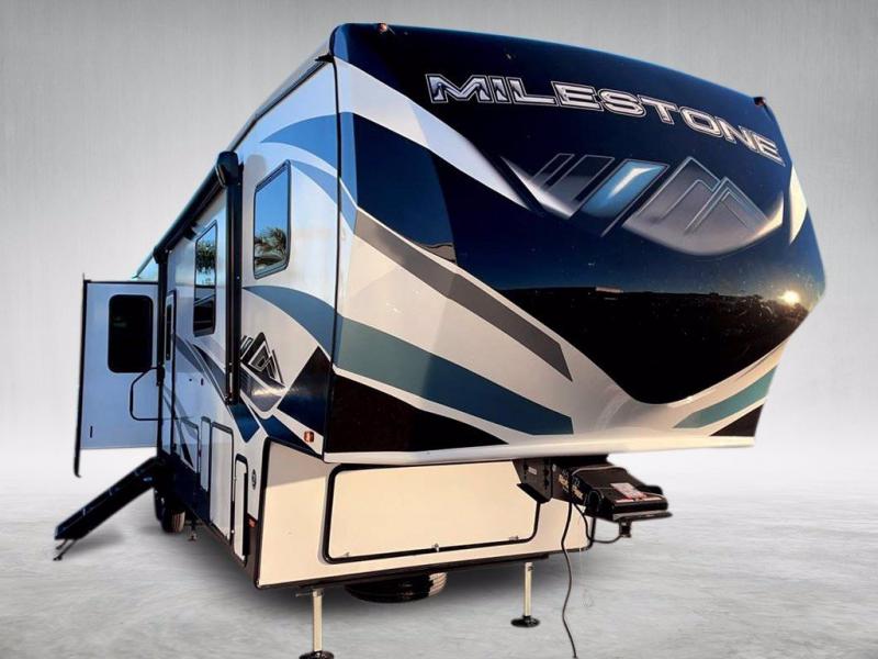 2021 Heartland RV MILESTONE 377MB 2021 Heartland RV MILESTONE 377MB