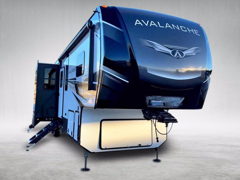 2021 Keystone RV AVALANCHE 378BH 2021 Keystone RV AVALANCHE 378BH