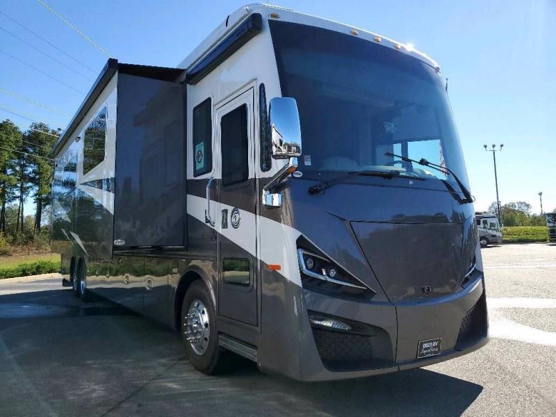 2021 Tiffin Motorhomes PHAETON 44 OH 2021 Tiffin Motorhomes PHAETON 44 OH