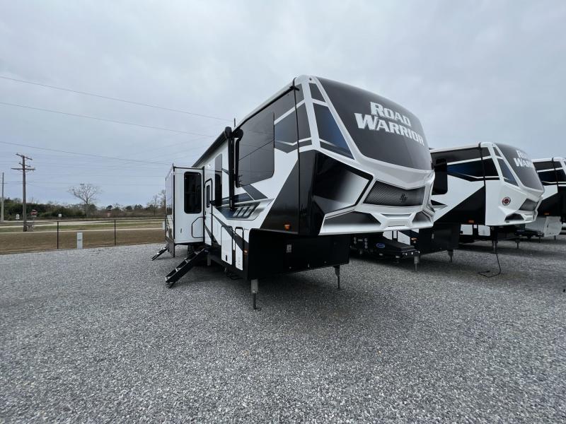 2022 Heartland RV ROAD WARRIOR 375RW 2022 Heartland RV ROAD WARRIOR 375RW