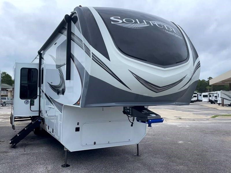 2022 Grand Design RV SOLITUDE 375RES-R 2022 Grand Design RV SOLITUDE 375RES-R