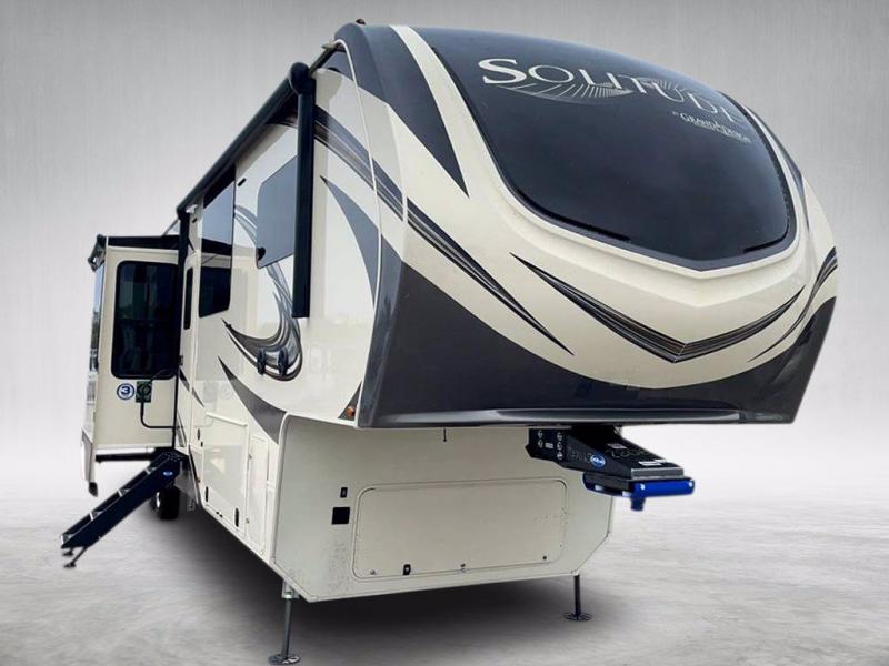 2021 Grand Design RV SOLITUDE 390RK-R 2021 Grand Design RV SOLITUDE 390RK-R