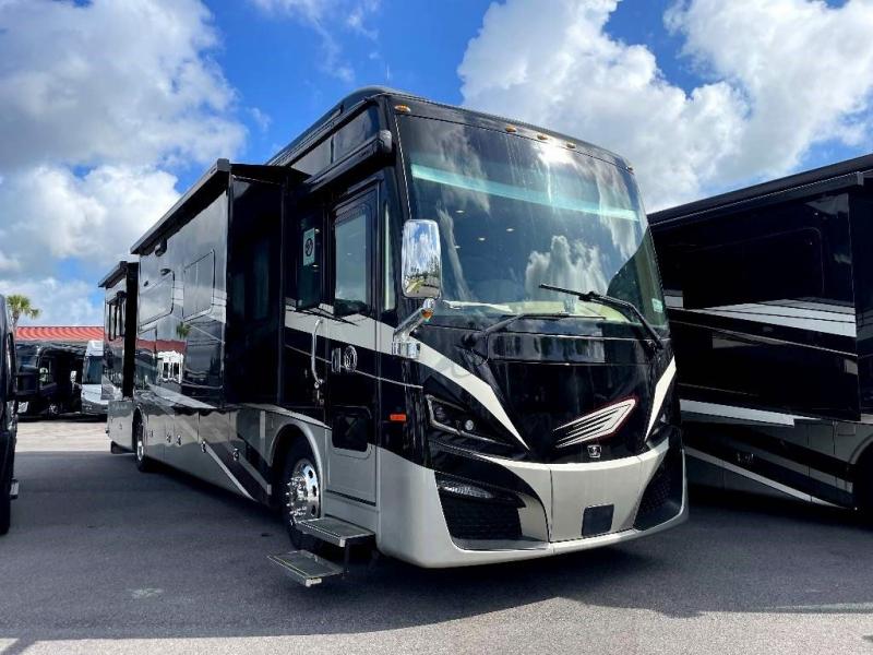 2022 Tiffin Motorhomes PHAETON 40 QBH 2022 Tiffin Motorhomes PHAETON 40 QBH