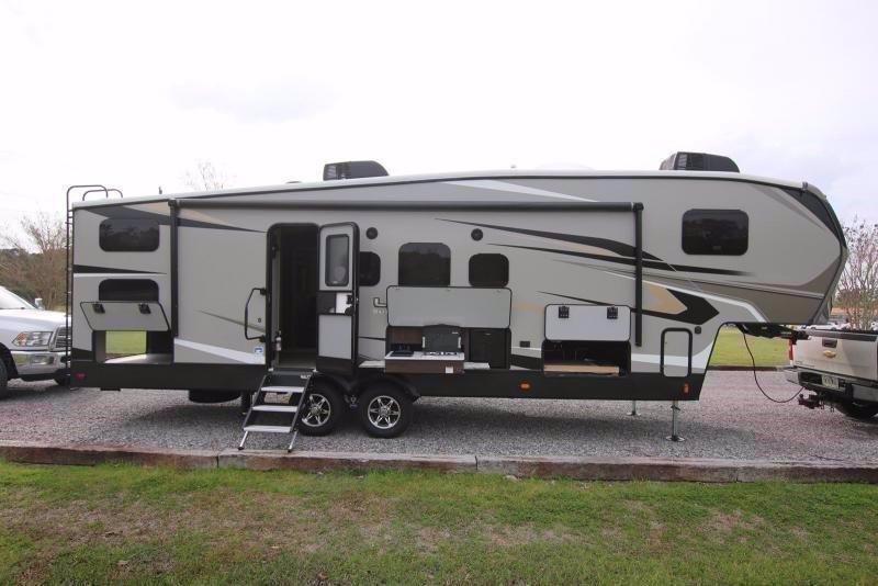 2020 Keystone RV LAREDO 284SBH 2020 Keystone RV LAREDO 284SBH