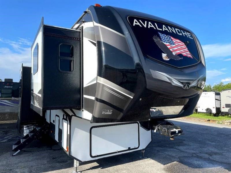 2020 Keystone RV AVALANCHE 383FL 2020 Keystone RV AVALANCHE 383FL