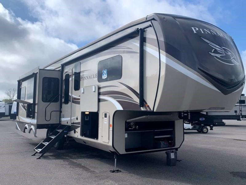 2020 Jayco Pinnacle 32RLTS 2020 Jayco Pinnacle 32RLTS