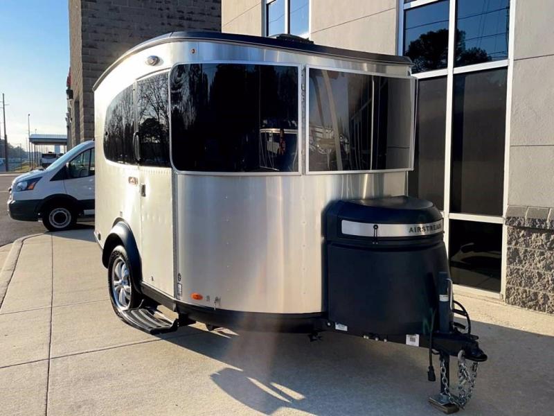 2018 Airstream BASE CAMP M-16 2018 Airstream BASE CAMP M-16