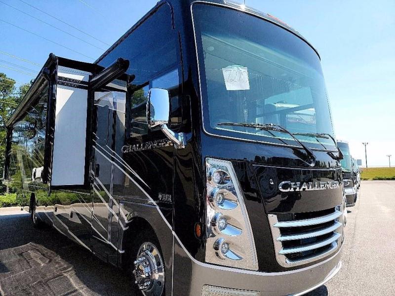 2022 Thor Motor Coach CHALLENGER 37FH 2022 Thor Motor Coach CHALLENGER 37FH