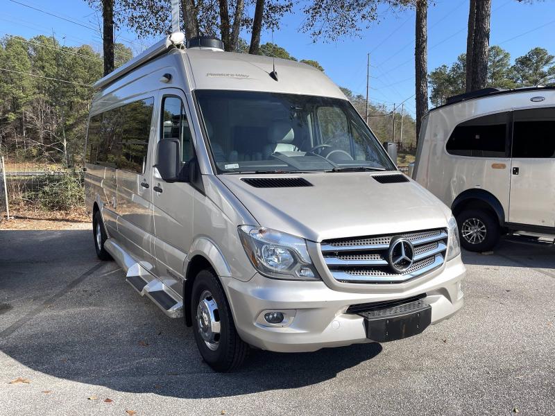 2018 Pleasure-Way PLATEAU FL 2018 Pleasure-Way PLATEAU FL