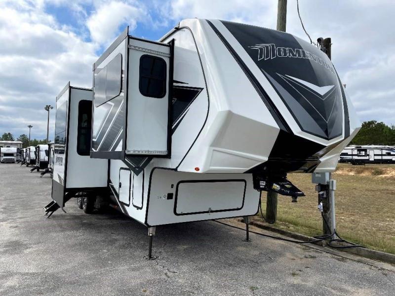 2023 Grand Design RV MOMENTUM 336M-R 2023 Grand Design RV MOMENTUM 336M-R