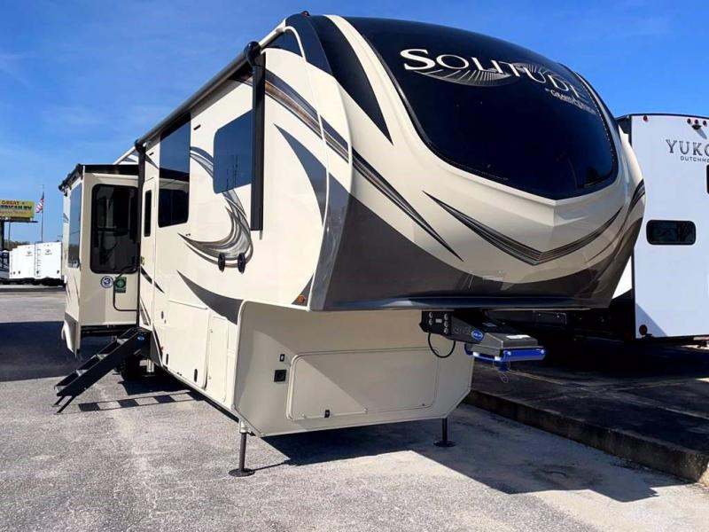 2021 Grand Design RV SOLITUDE 390RK-R 2021 Grand Design RV SOLITUDE 390RK-R
