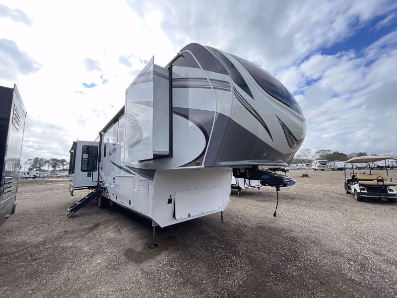 2022 Grand Design RV SOLITUDE 373FB-R 2022 Grand Design RV SOLITUDE 373FB-R