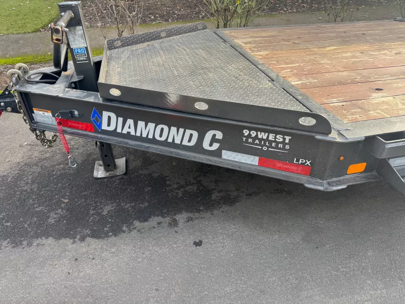used Equipment / Flatbed Trailers Diamond C Trailers  for sale, in Beaverton, OR Thumbnail 2
